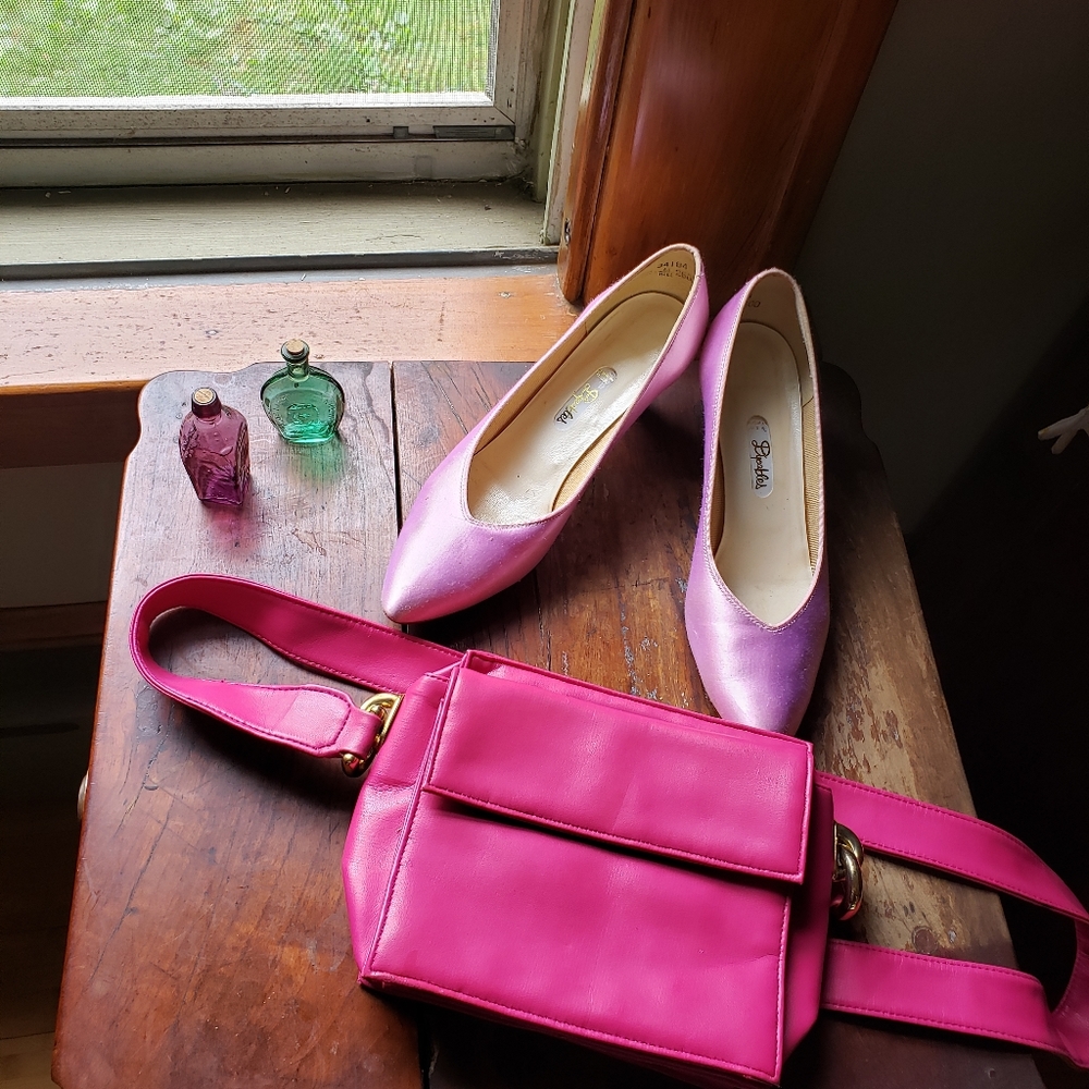 Vintage pink crossbody purse